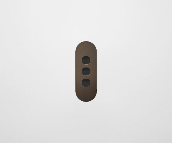 ZETR Carbon 3 Gang Faceplate