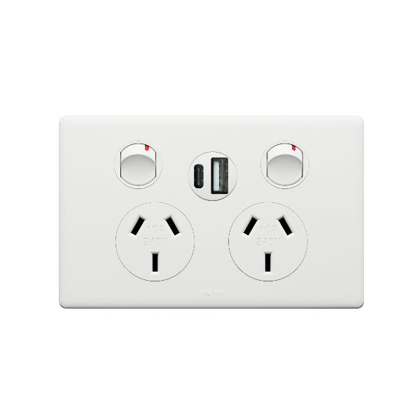 Legrand Excel Life Double Powerpoint with 15W USB Type A+C Chargers