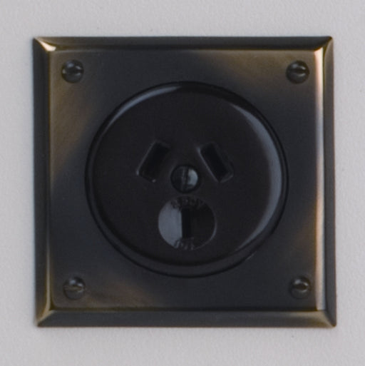 Classic 10 Series Single Power Point Outlet In Brown