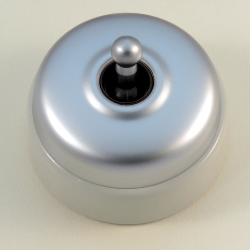 Classic 30 Series 10a Toggle Switch With Smooth Shallow Cover And Porcelain Base