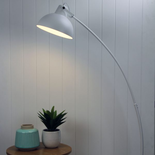 Lago | Contemporary-Inspired Arced Floor Lamp