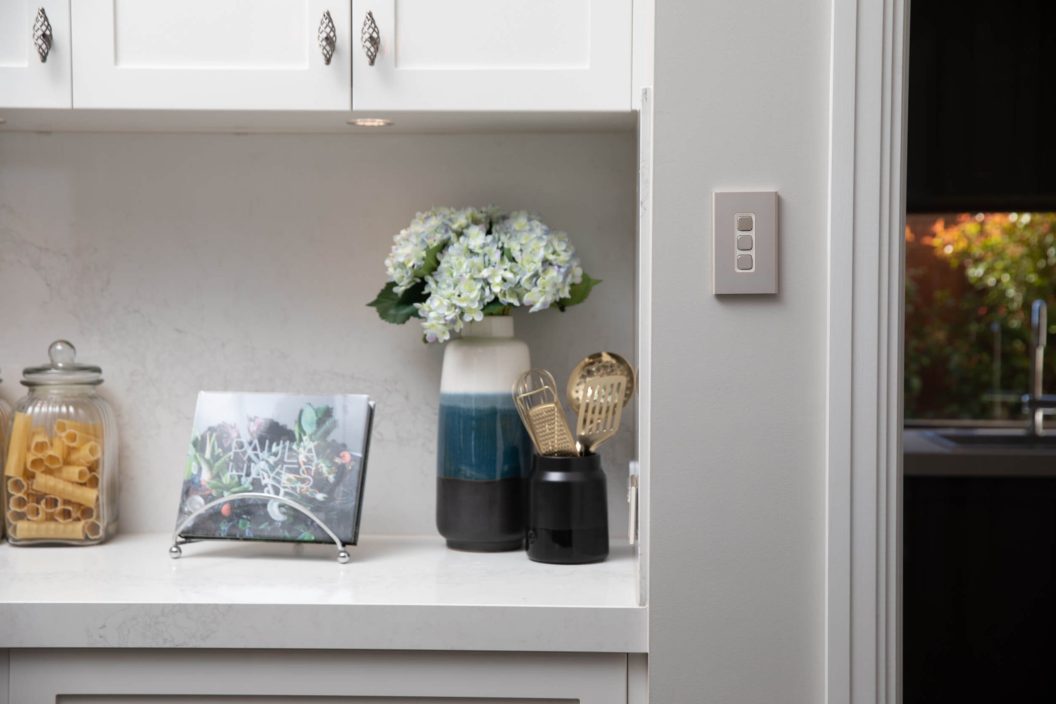 Clipsal Iconic Power Point Silver | Iconic Silver Switches| Iconic ...