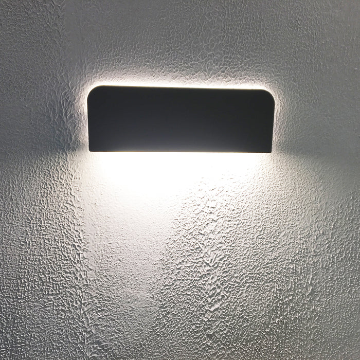 KUK - Surface Mounted Wall Light